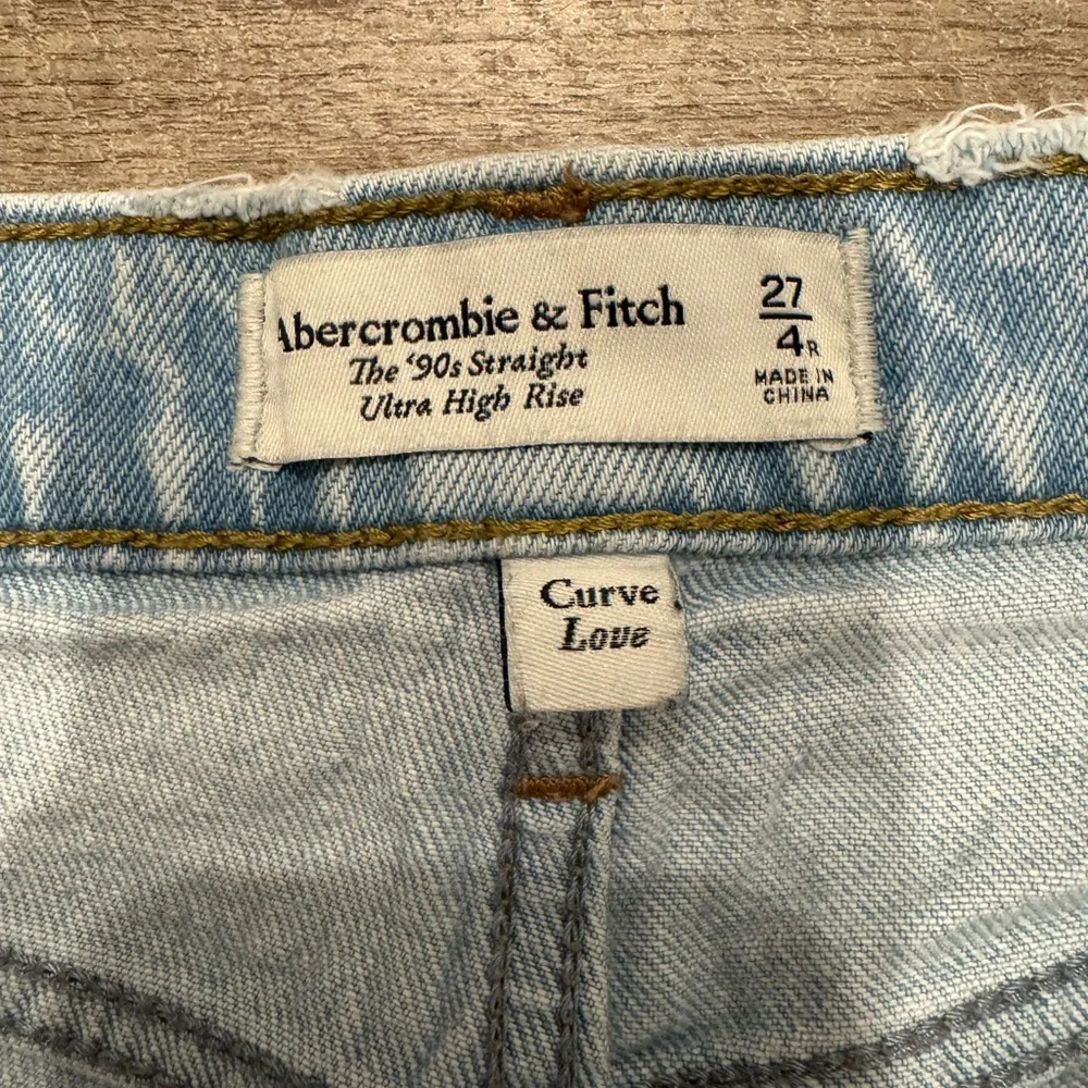 Abercrombie Light Blue curve love Jeans - Picture 3 of 4